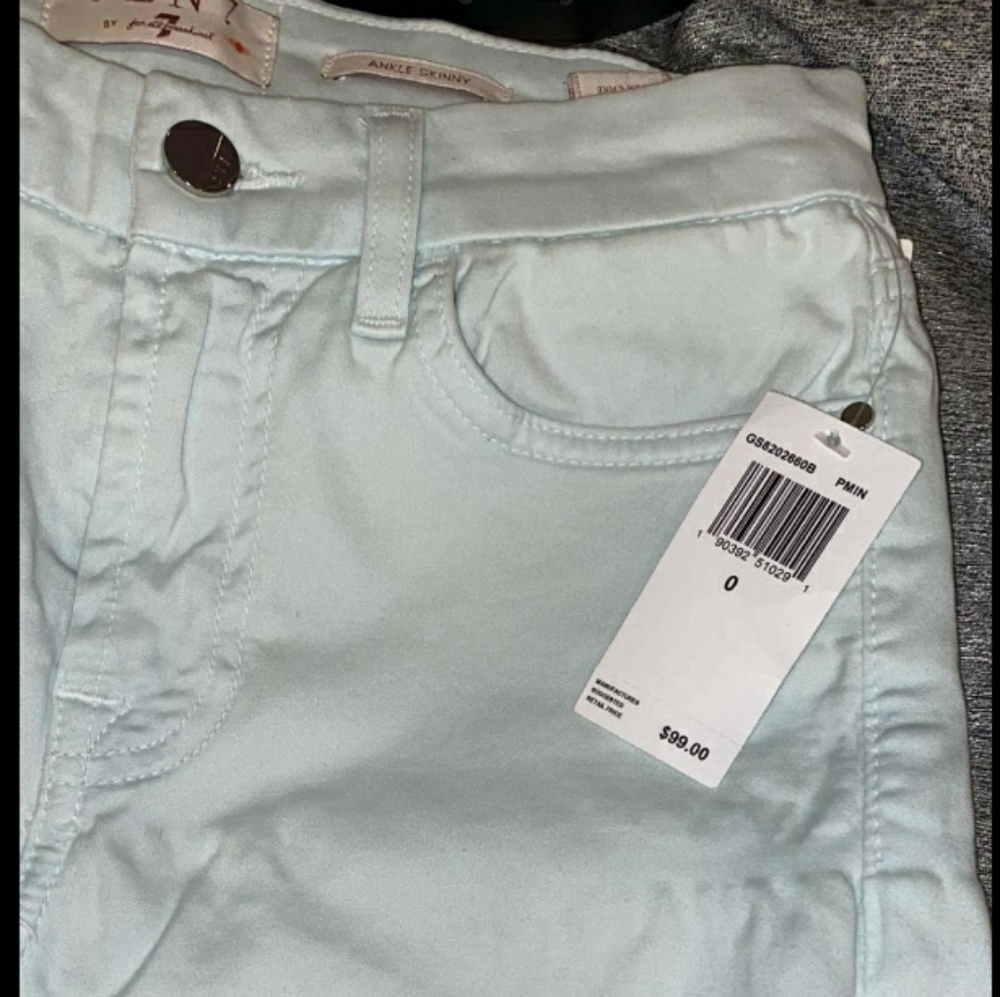 7 For All Manking Cropped Skinny Jean - Picture 4 of 9